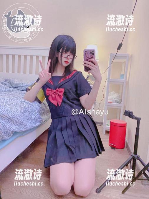 AT鲨的棉袜乱入合集：这个分享，让我无可救药地爱上了这穿搭。-流澈诗