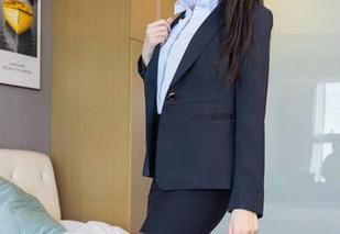 BoBoSocks袜啵啵 - 思思和她的华伦天奴高跟鞋，原图展示了什么是“高跟之王”！
