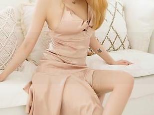 Feilin嗲囡囡 - 下载把自己放进了芷儿Momoko的花嫁写真集