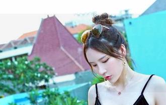 Feilin嗲囡囡 - 赵艺璇的美图合集，不得不说，谁家的少女能在镜头前这么轻松晃？