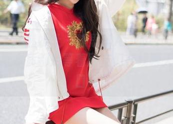 MiStar魅妍社 - 陈思琪Art的校园写真，壁纸本质都是等着网友们在线聊天的借口吧
