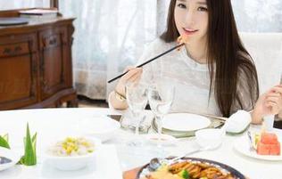 MiStar魅妍社 - 光晕都是多余的，黄歆苑的真实旅拍合集