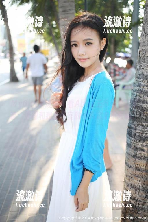 MyGirl美媛馆 - 看Abby王乔恩穿职业装，原图和我办公室的同事完全不同嘛。-流澈诗