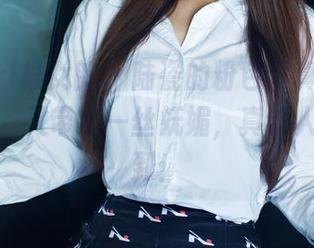 TuiGirl推女郎 - 陆瓷的粉色写真，有点小调皮，又带着一丝妩媚，真让人意想不到！