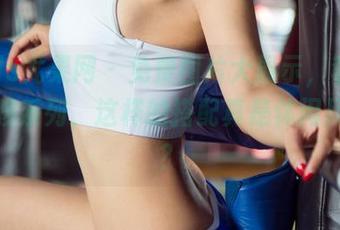 UGirls尤果网 - 免费图片大展示，李凌子的女孩系列，这样的搭配真是休闲风满满？