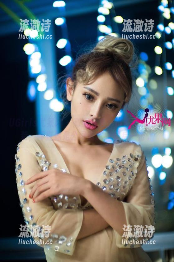 UGirls尤果网 - 高清图集：田慕儿的职业装，简直像是公司面试的最后一击。-流澈诗