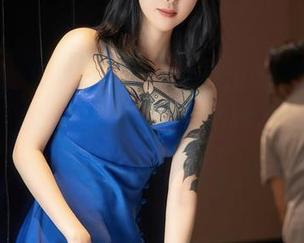 Xiuren秀人网 - 看！Elise谭晓彤带来的全套黑白写真——光影之间，似乎藏着什么？