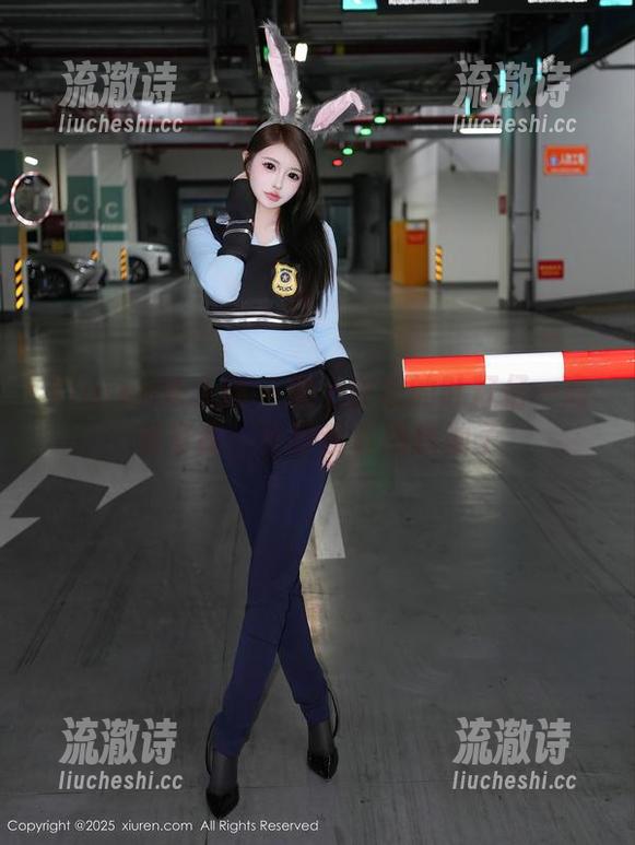 Xiuren秀人网 - 披上皮衣的叶籽亿—高清写真，看得我真想撸袖子-流澈诗