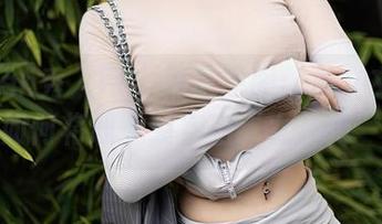 Xiuren秀人网 - 精选原图：林文文教你如何将职业装穿出“女神范”