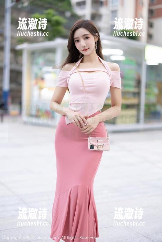 Xiuren秀人网 - 王俪丁小宝贝的少女全集，情怀四射，快来点击下载，让你一秒变身青春！-流澈诗