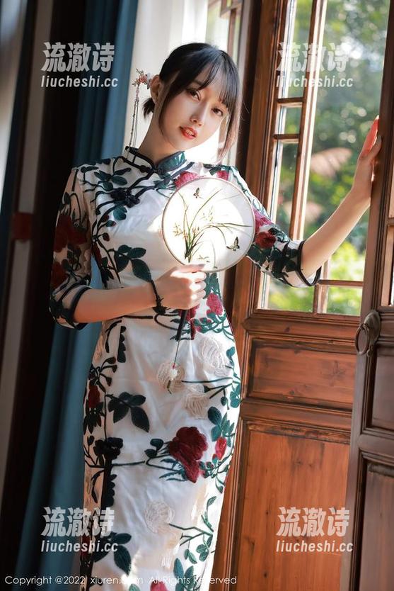 Xiuren秀人网 - 让盼盼已鸠给你认识油亮——是光芒还是油腻？看她怎么演绎！-流澈诗