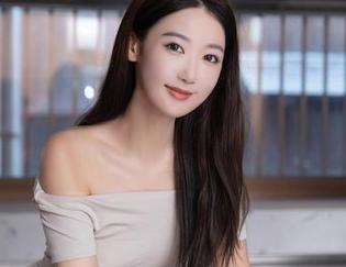 Xiuren秀人网 - 原图里的糯美子MINIbabe运动，灵魂舞者的设定我服！