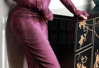 Xiuren秀人网 - 邱淑贝办公室图包精选：让你停下的理由，没错就是她的桌面！