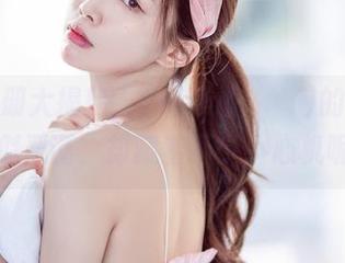 最新图册大揭秘，Yebin(전예빈)的办公室看似严谨，却藏着不少小心机呢～