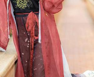 YouMi尤蜜荟 - 周思乔的制服系列：不是为了买衣服，而是为了下载这些图片！