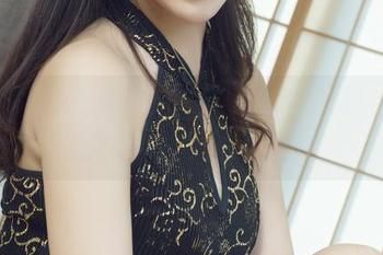 丽柜 - 兔子美束：分享最萌的写真集，看看这位兔子的惊艳吧！
