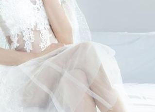 丽柜 - 可馨的礼服写真，穿上去我也想试试，不过穿得起吗？