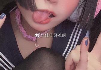 谁说粉色只能单调？佳佳好难啊的写真反击