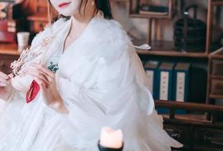 兔子Zzz不吃胡萝卜：定制魔法少女兔图片，这到底是要魔法还是演出？