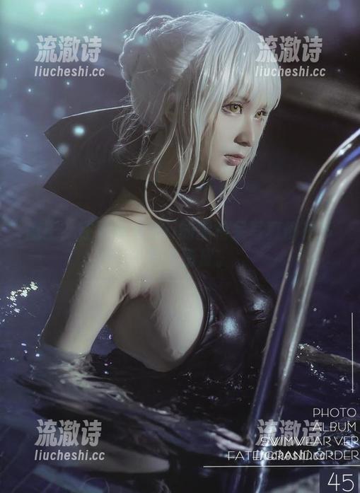魔王？在下萝莉控ii的黑枪呆写真倒是多了不少俏皮。-流澈诗