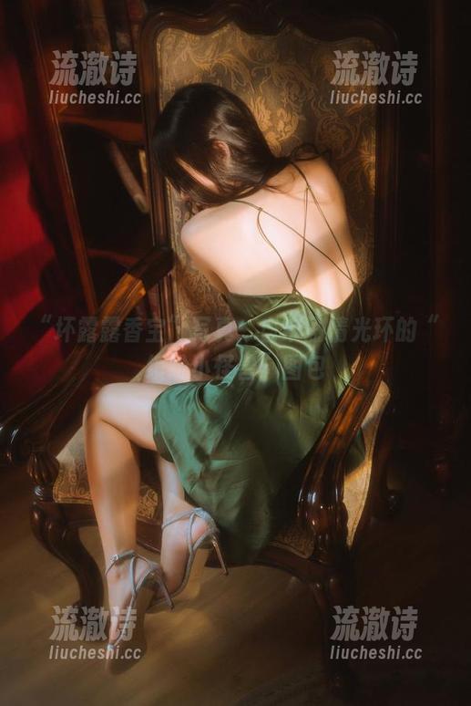“坏露露香宝”写真：自带剧情光环的“缤纷小怪兽”图包-流澈诗