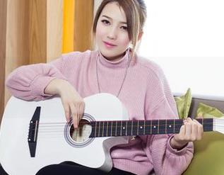 头条女神 - “信悦儿夏日”：原图站住了，你要下载吗？小心上瘾哦！