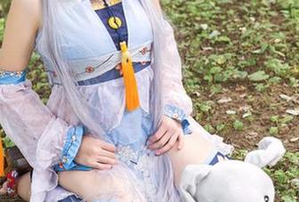 头条女神 - 小晴子，女王无敌，图库里打翻了我的审美观！
