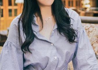 头条女神 - 新鲜出炉！阿依努尔瓦娅的灰丝，必须得先收好这个资源！