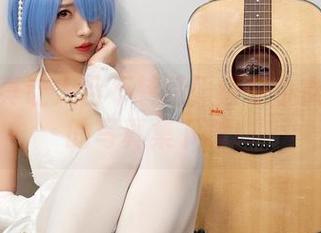这网袜真让人目不转睛！锁定小女巫露娜的写真集下载！