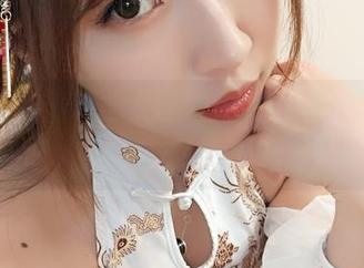 撑着脑袋看，小女巫露娜的御姐作品竟让人有些晃晕了？