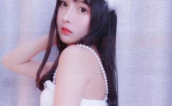 生日限定！小小奶瓶儿的最新写真集，你能想象吗，她变成了小兔子。