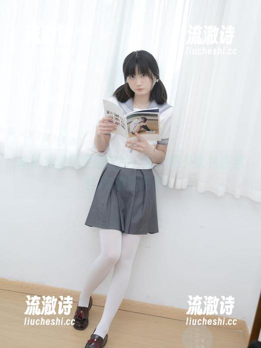 本以为壁纸是固定的，没想到少女秩序黑丝JK破壁而出！-流澈诗