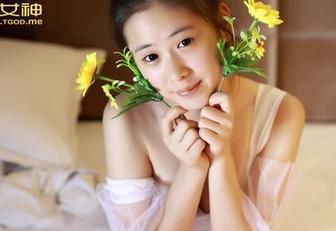 推女神 - 谭晓彤的福利写真，奶牛变身不是梦！