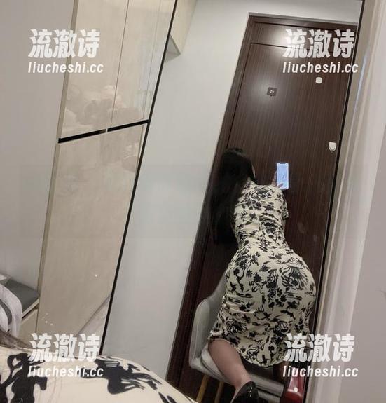 微密圈 - 是可馨吖的私拍，快让我抓住那几根要爆的血管！-流澈诗