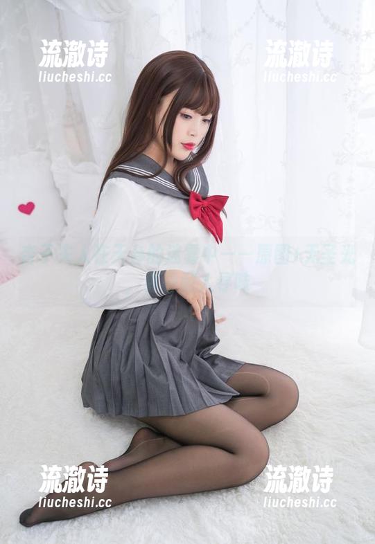 杏子夫人在天台的迷雾中——原图+无圣光，真是耐人寻味-流澈诗