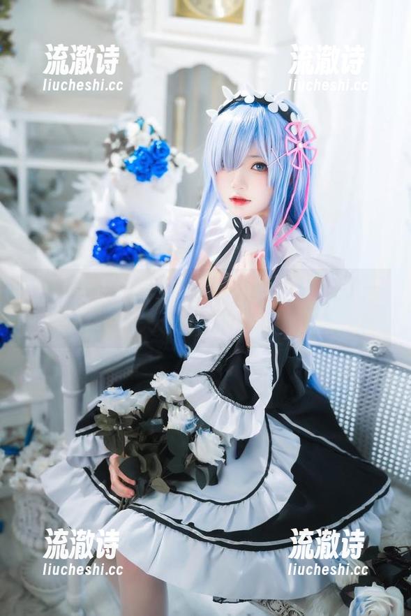 在桜桃喵的美足写真里，无意间发现了一整套关于优雅的教科书。-流澈诗