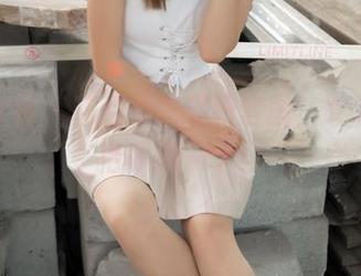 梦丝女神 - 花月舞的最新套图，女友范儿活脱脱一个！