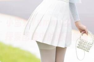 秀人网 - 小蛮妖Yummy丝袜美腿实验室，探索图库中的潜藏能量！