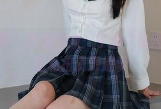 绮梦摄影 - 红裙印象：子涵“偶遇”镜头的私拍资源趣事