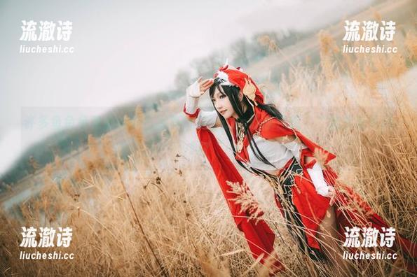 许多鱼鱼鱼和她的黑白写真：这个cos让我在想，“这是街头风吗？”-流澈诗
