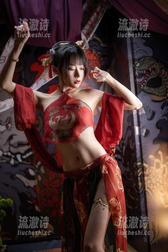 你见过的体操服cos？香草喵露露教你怎么穿出原图的灵动！-流澈诗