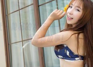 魅妍社 - 隐秘的水花——Jenny佳妮的泳池写真故事！