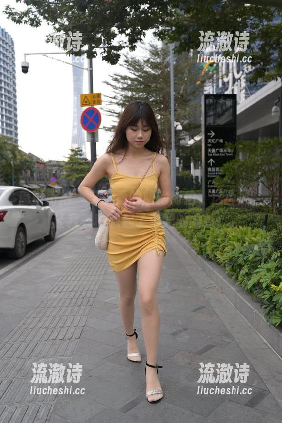 魔镜街拍 - 艾小青的旗袍街拍，这画风，让我一秒想起了老妈的婚纱！-流澈诗